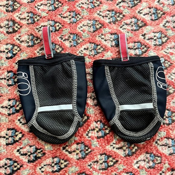 Pearl Izumi Other - Pearl Izumi Cycling Toe Warmers (Small/Medium)